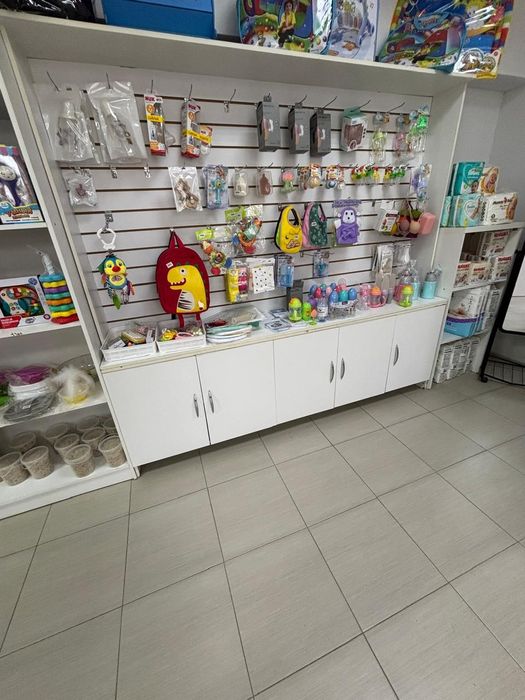 Стиллажи для одежды