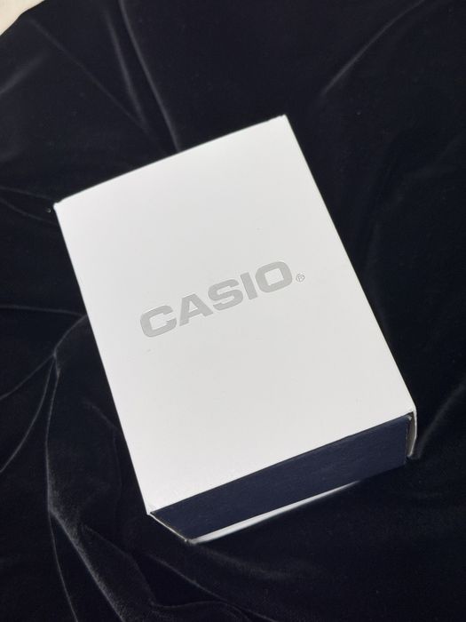 Продаются мужские наручные часы