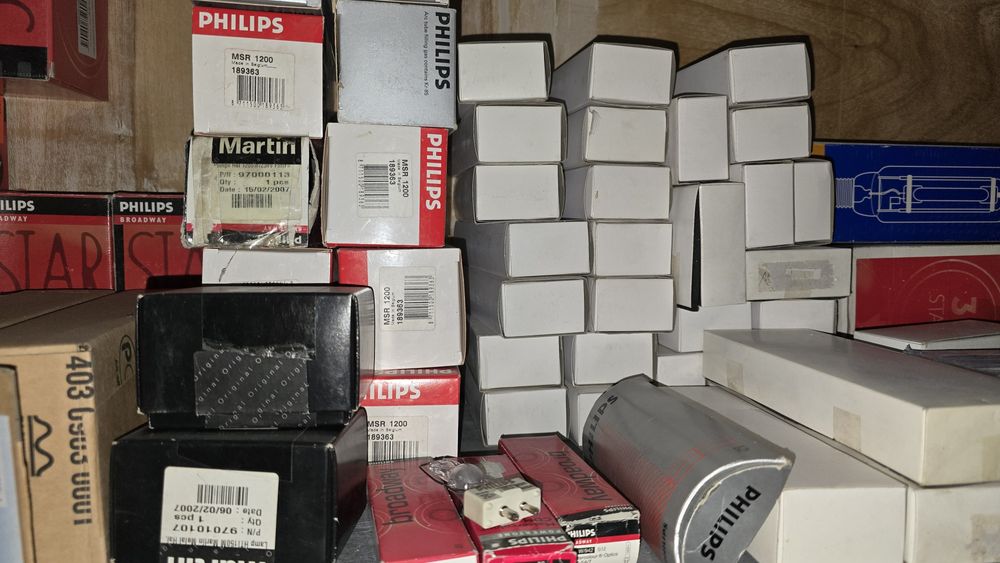 Театральные лампы