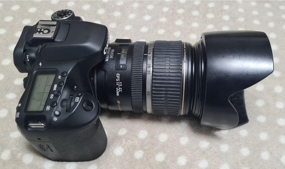 Body Canon 80 D Obiectul 17 /55  cu 2.8 și bliț 430EX