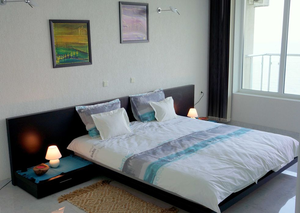 Продава се Двустаен апартамент в Бяла - 91 кв.м за 841 €/кв.м - Снимка #1