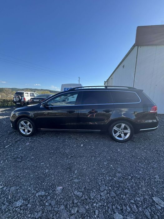 Volkswagen    Passat