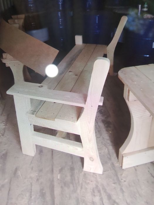 Продается скамейка из лиственицы