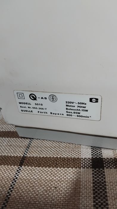 Mașina de cusut Privileg