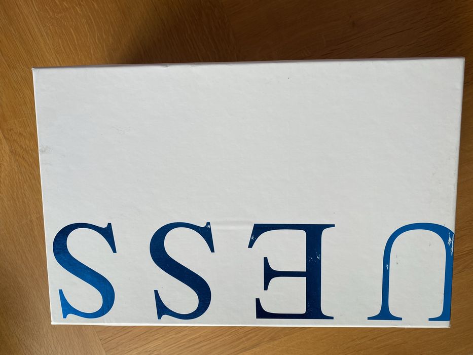 Сандали Guess, чисто нови