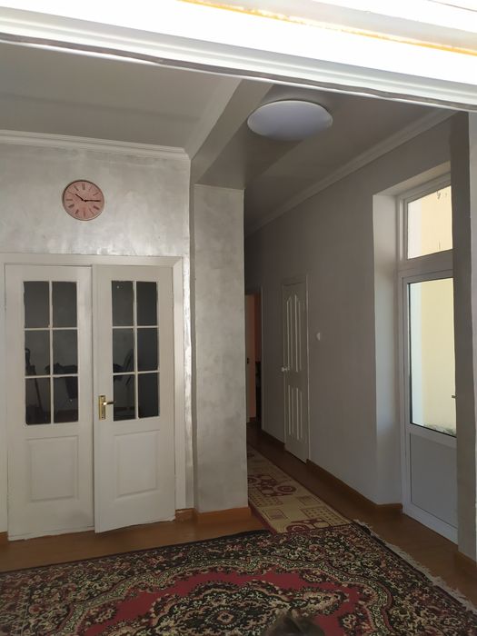 Uchqaxramon postidan 12 km kirganda 6sotix  4 xonali uchaska sotiladi