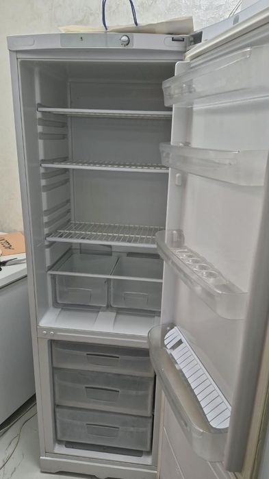 Продам холодильник Индезит