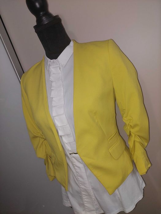 Sacou office cu umeri creți, mâneci crete galben