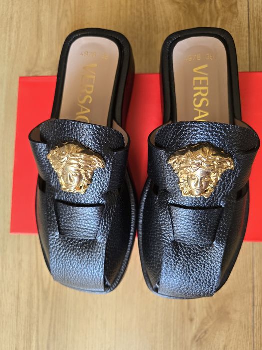 VERSACE-Дамски Чехли.