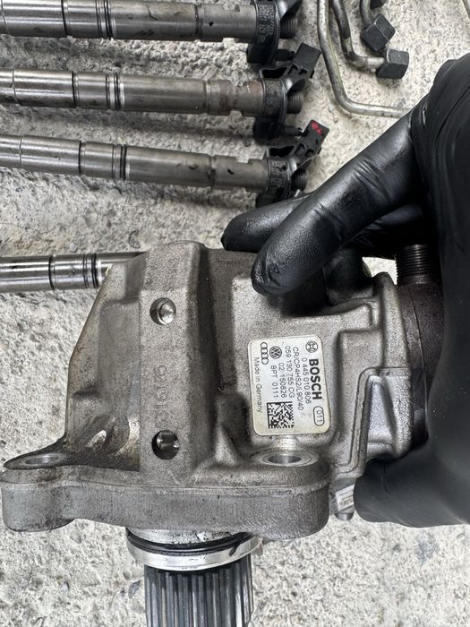 Injectoare rampe  pompa audi a6 c7 3.0tdi CRT