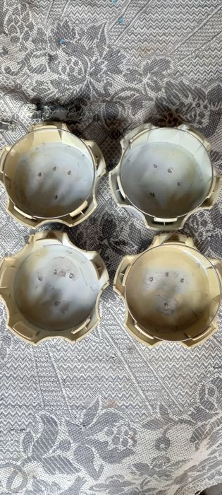 Продам колпаки в диски декоративные