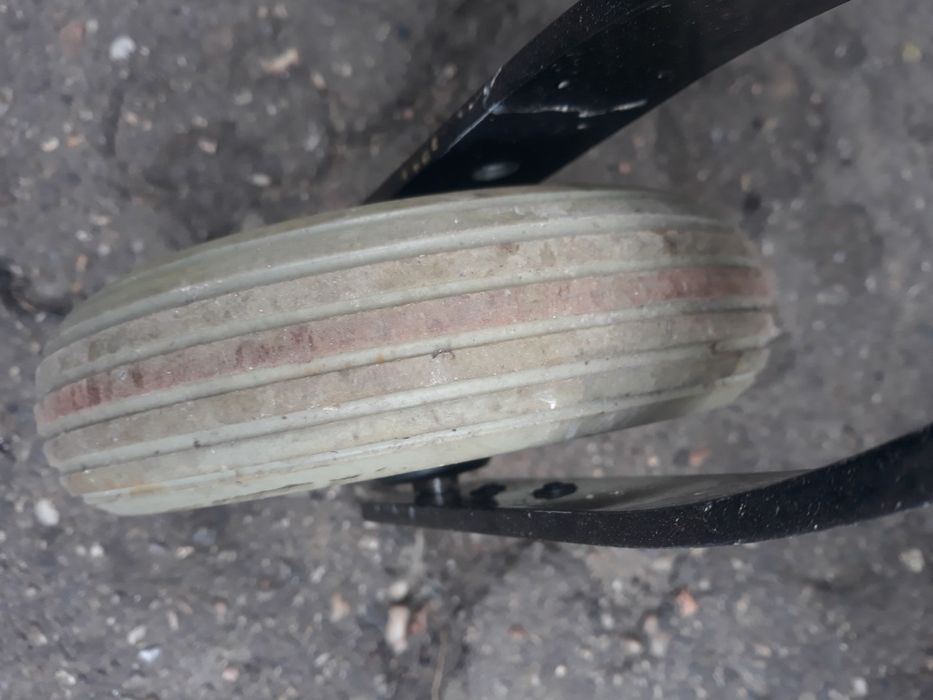 Carucior handicap scaun cu rotile