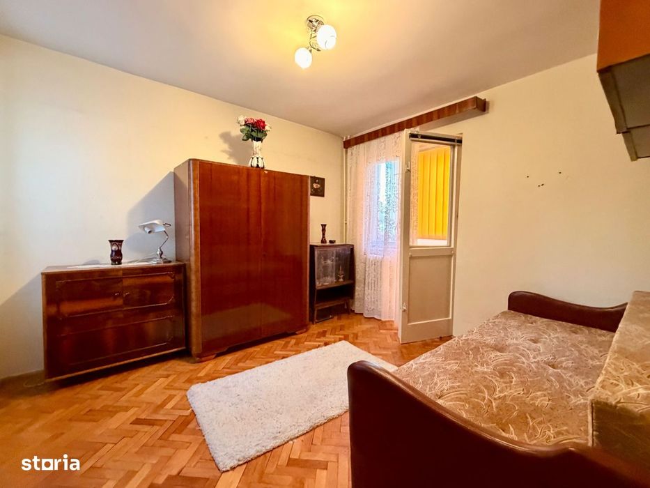 3 camere, 74 mp + 3 balcoane | etaj 3/10, zona Parâng