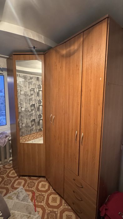 Продам большой шкаф в хорошем состоянии