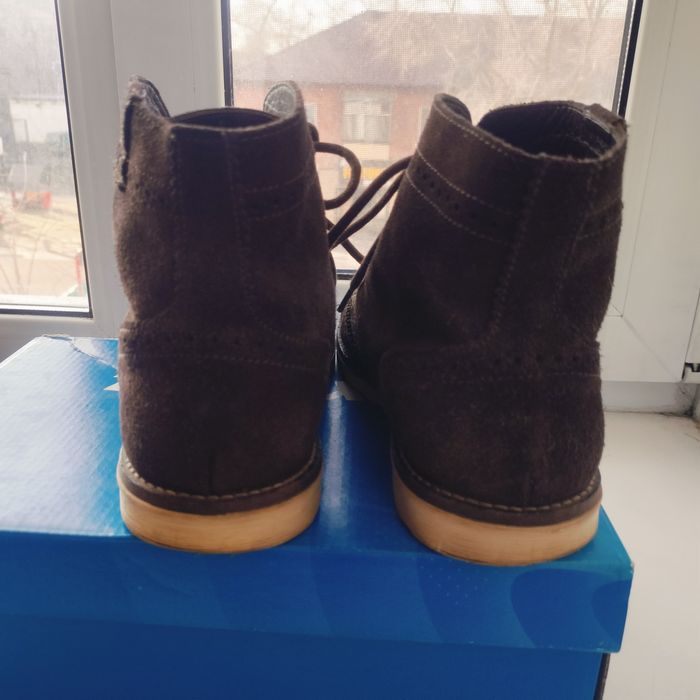 Продам мужские ботинки