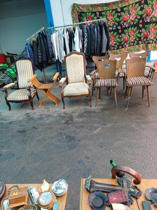 Mobilier Rustic Vechi