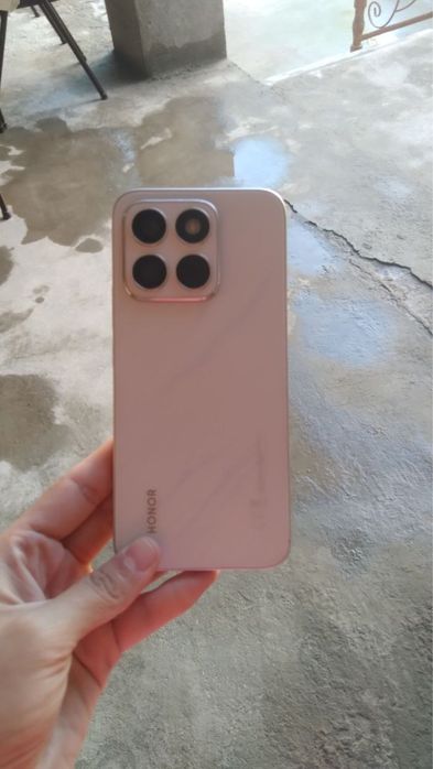 Honor x8c.  256/8