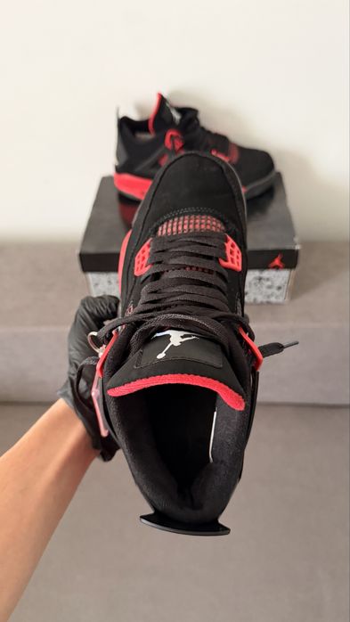 Jordan 4 red thunder