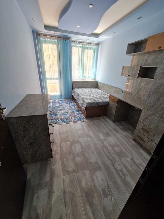 Дава се под наем Тристаен апартамент в Пловдив, Христо Смирненски - 117 кв.м за 568.14 € - Снимка #8