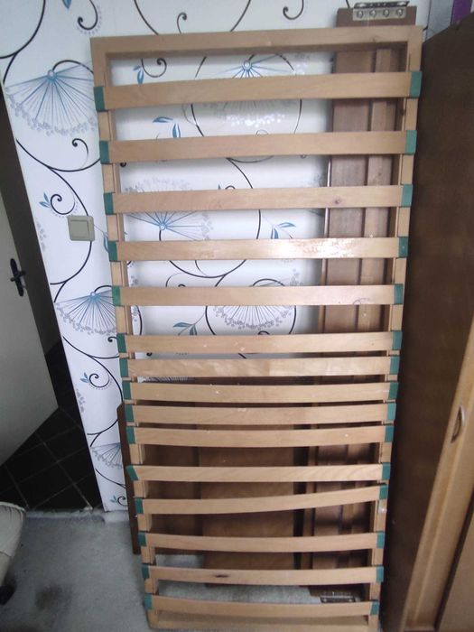 Комплект - Рамка на легло, гардероб и нощно шкафче от естествено дърво