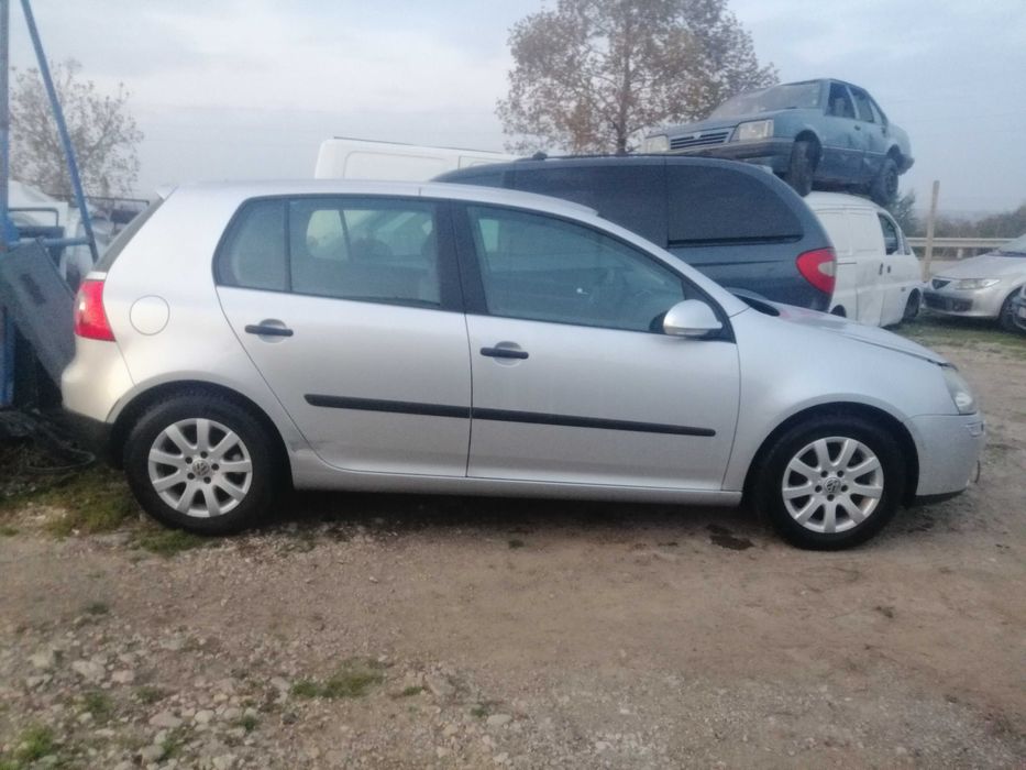 Volkswagen Golf 5 /Голф 5 2.0 140к.с. 2004г. на части