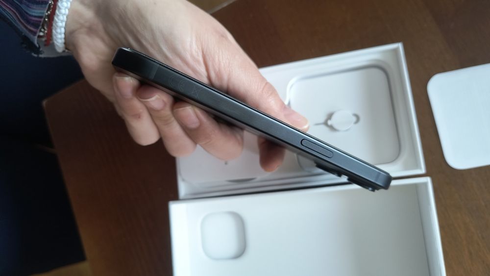 Iphone 15 в отлично състояние