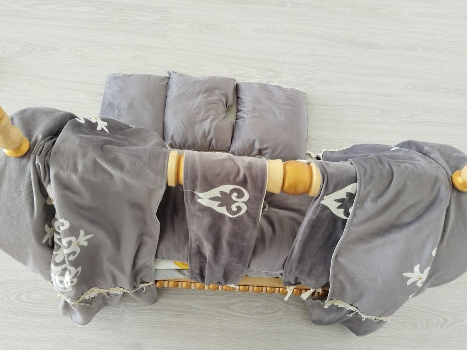 Бесік сатылады  көп колданбадык