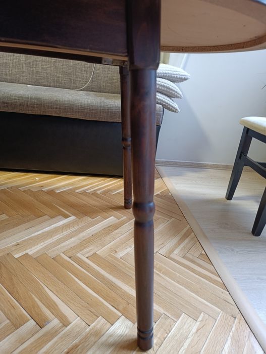 Трапезна маса за кухня