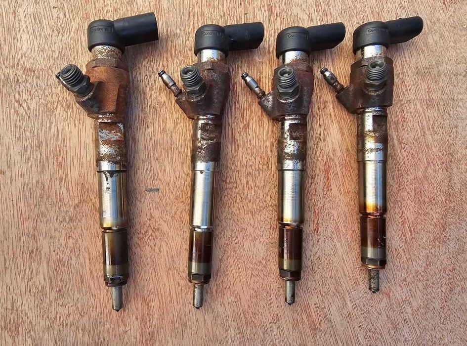 Injector Renault Megane 1.5 DCI Cod injector 166006212R