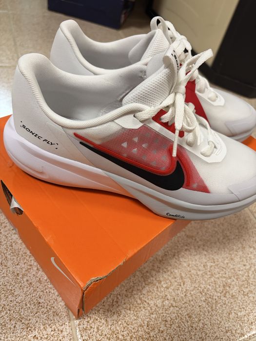 Оригинални маратонки Nike sonic fly