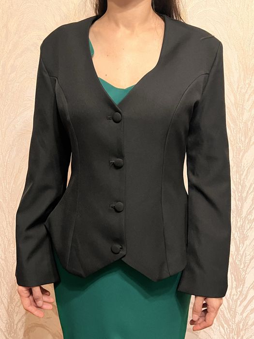 Пиджак женский черный