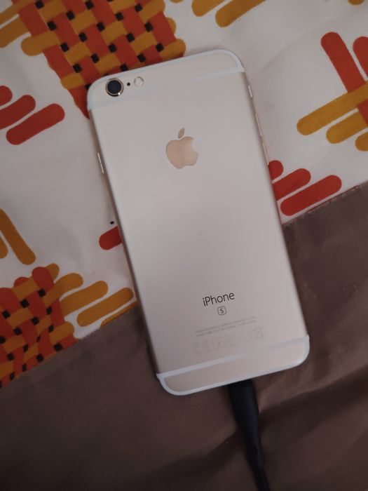 Iphone 6s (заблокирован)