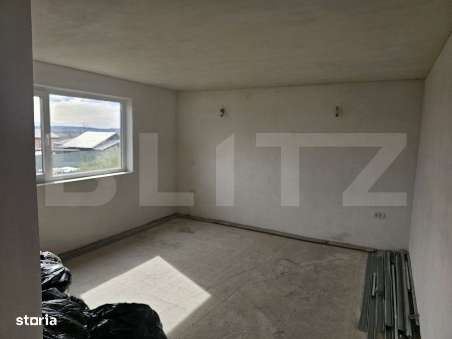 Casa la rosu/semifinisata, P+E, 139 mp utili, 523 mp teren, Bradesti