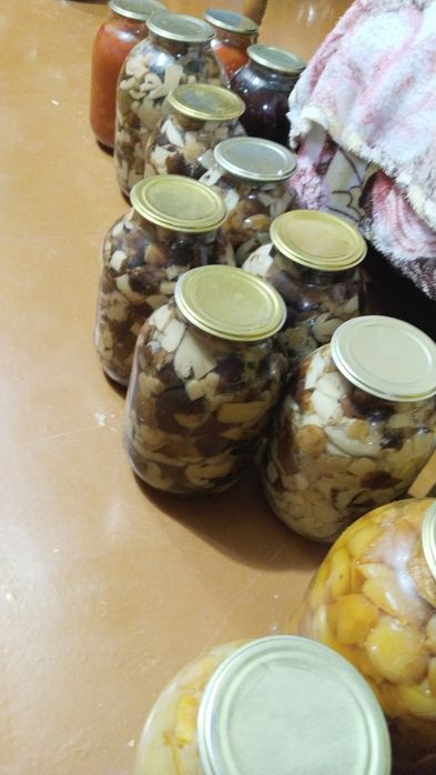 Продам соленье огурцы помидоры