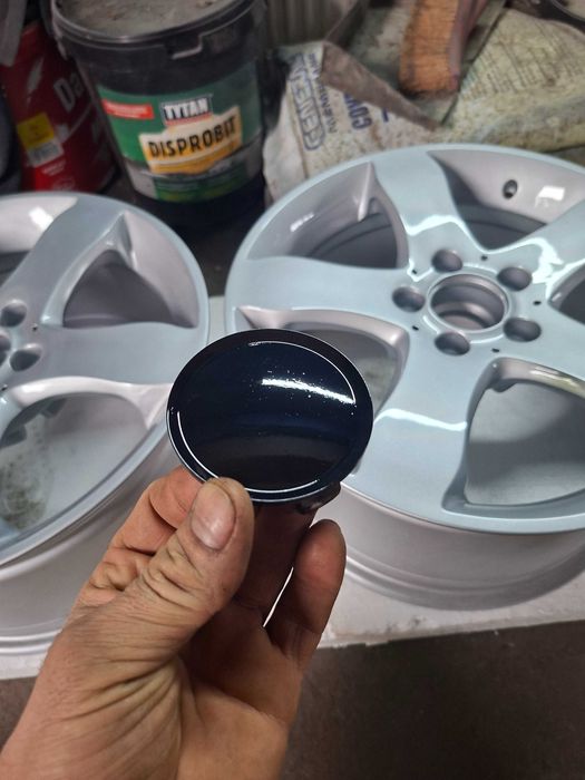 Vand jante pe 17" de Mercedes