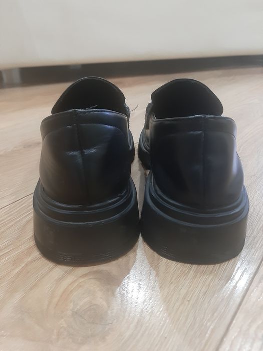 Продам лоферы 36 размера