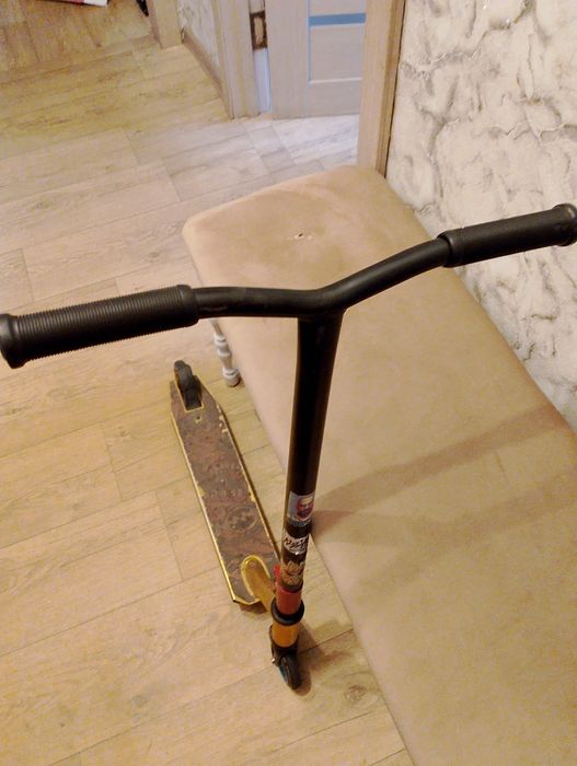 Продаю трюковой самокат