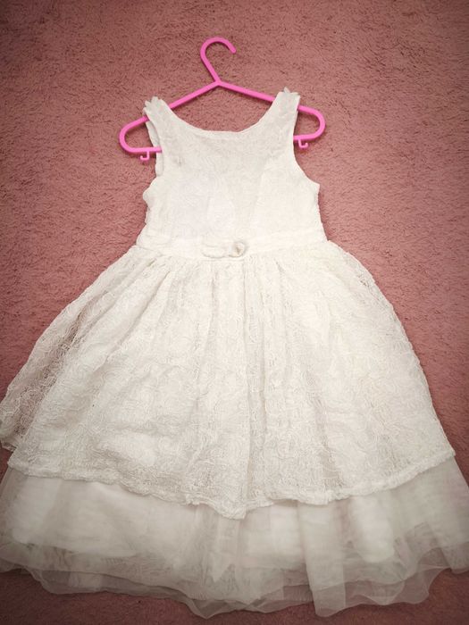 Детска бяла рокличка