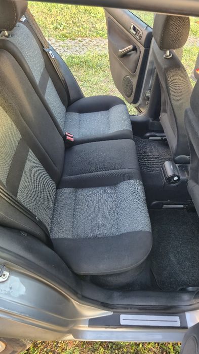 VW Golf 2003,1.4 benzină