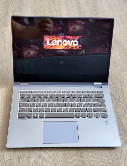 Vând laptop Lenovo Yoga 530-14IKB, model 81EK, laptop 2 în 1 cu ecran tactil și balamale rabatabile la 360°