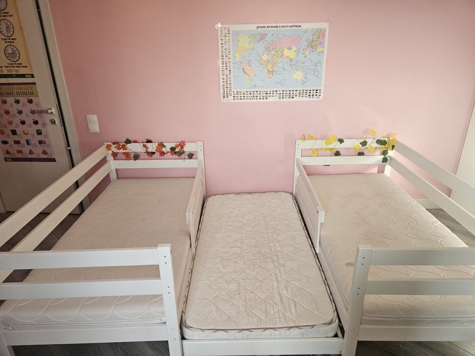 Продам 3 кроватки