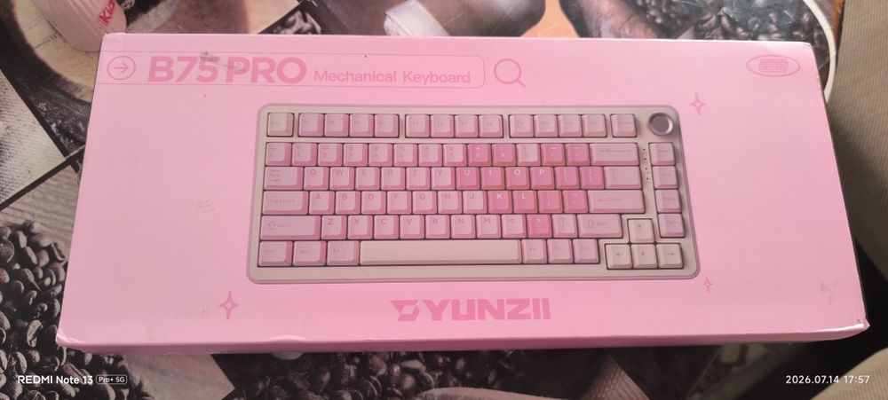 Геймърска клавиатура Б75 pro