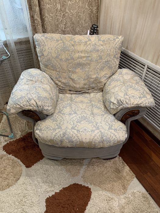 Диваны и кресло Потютьков