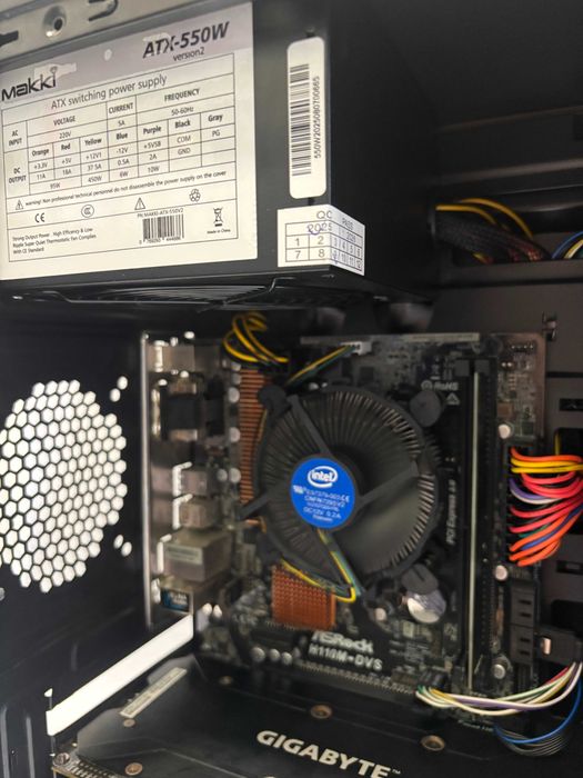 Бюджетен компютър Intel Core i3 7100, RX 580 8GB, 8GB ram