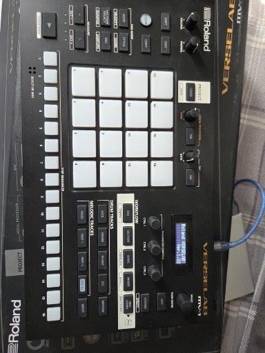 Roland Verselab MV-1