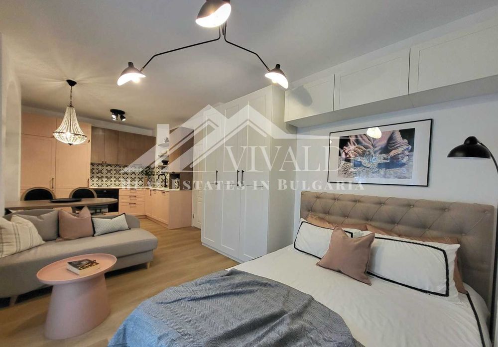 Продава се Едностаен апартамент в Варна, Център - 40 кв.м за 3875 €/кв.м - Снимка #8