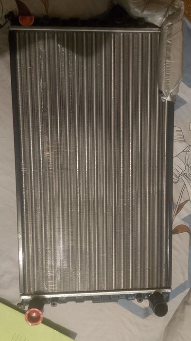 Продам радиатор гольф 3