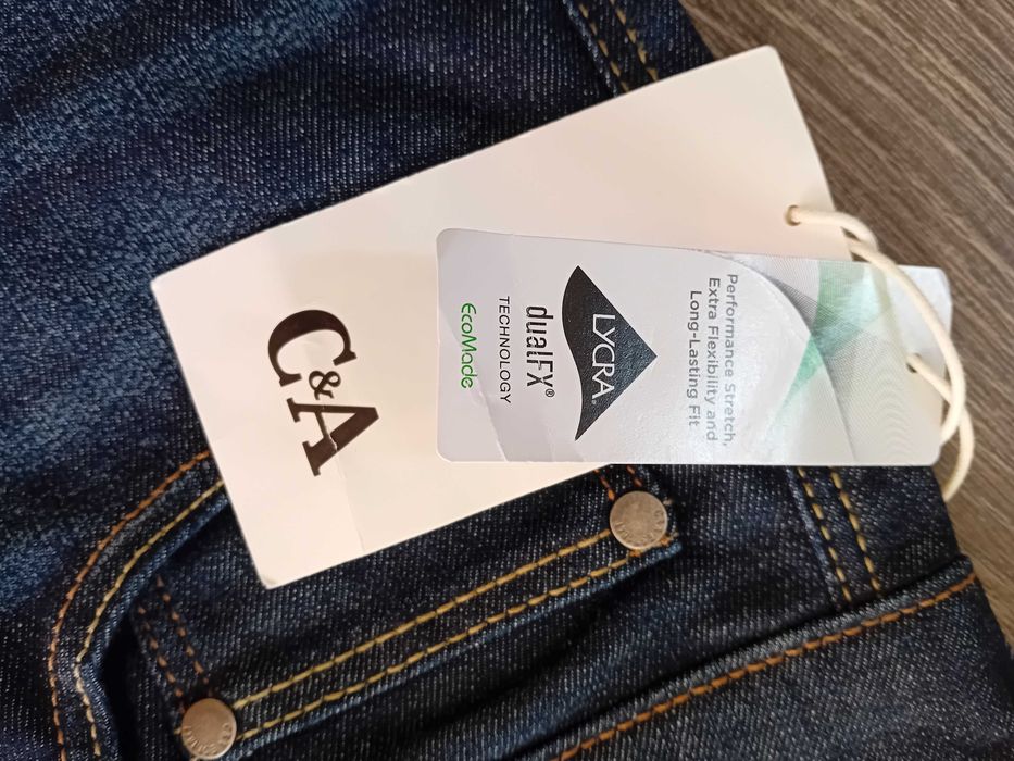 -80% намаление !!! Дънки Jeans C&A моделът е на Calvin Klein