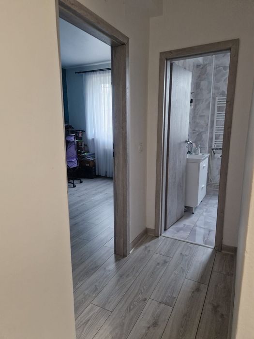 Apartament 3 camere,  2 bai, 62 mp renovat, Bucurestii Noi Jiului