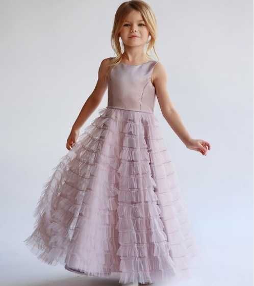 Нарядное платье, рост 134